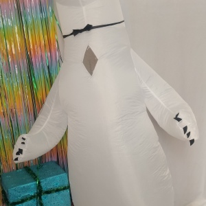 Надувной костюм белый Мишка